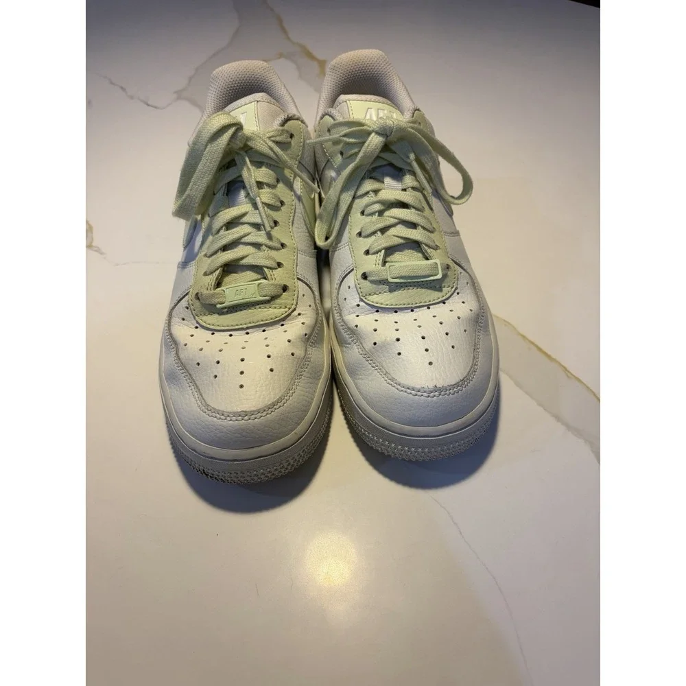 Nike Air Force 1 Low White Mint Green Sneakers Women's US 9